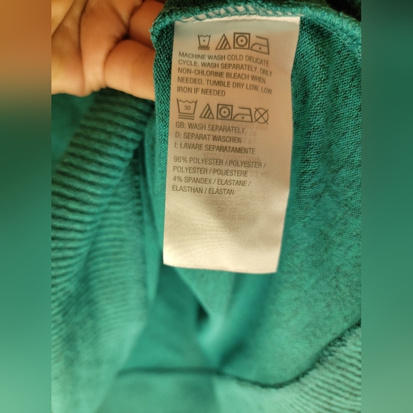 D & Co. Active Stretchy Comfy Oversized Knit Blouse Size 2XP NWOT - Picture 4 of 6